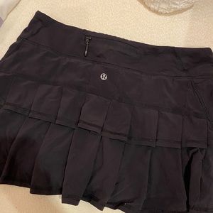 Lululemon black pleated skirt!